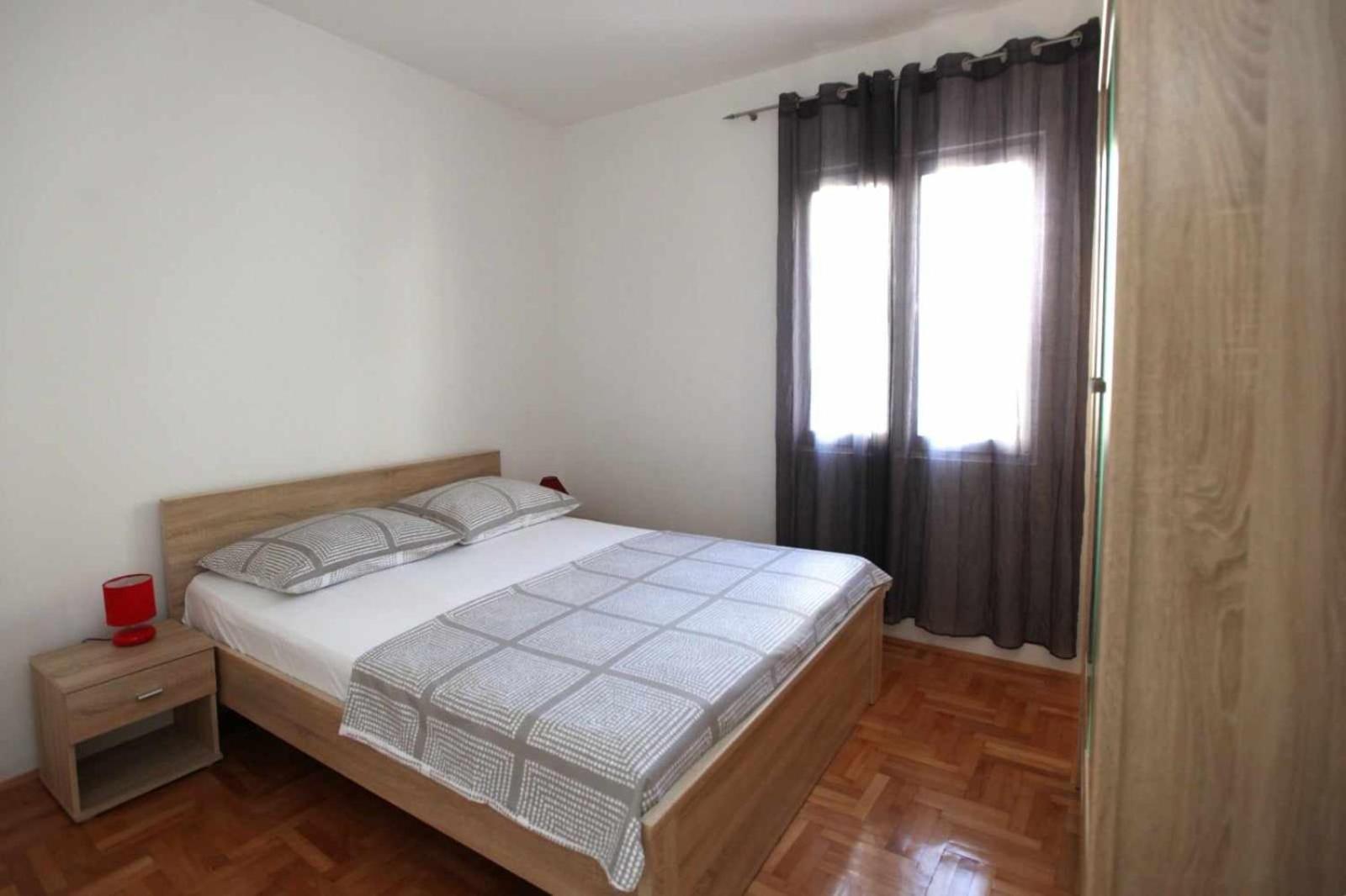 Apartmani Ivana Trogir Exterior foto